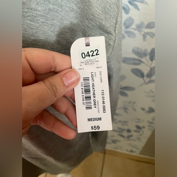 Ambrielle Women’s V-Neck Pullover Hooded Top Gray Medium. New w tag. - Picture 4 of 9